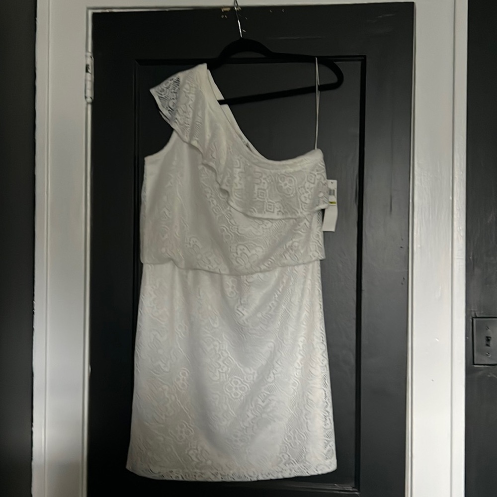 NWT one shoulder Lace Dress